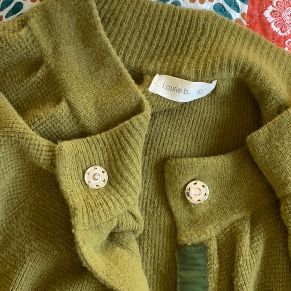 Laurie b. Moss green cardigan size L - Picture 8 of 8